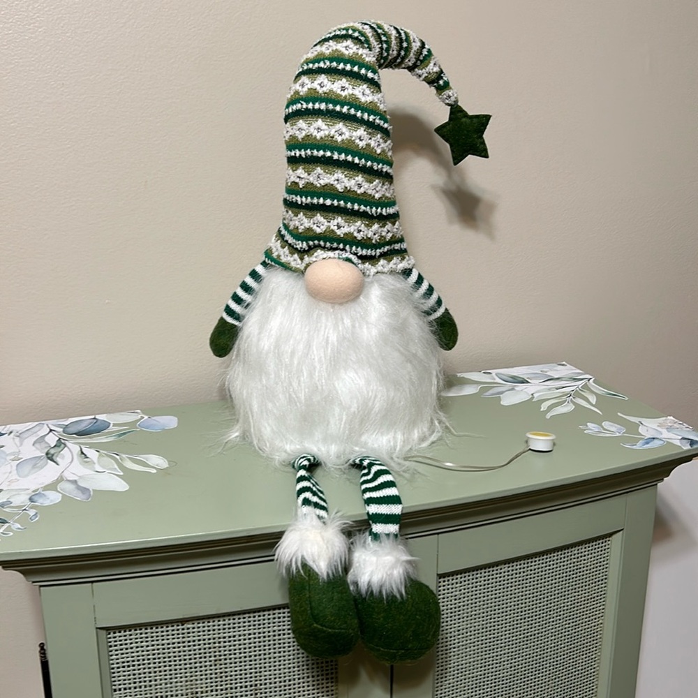NWOT Holiday Shelf Sitting Light Up Gnome Shades of Green